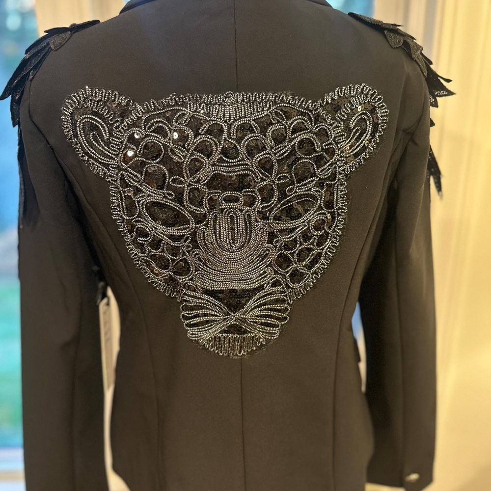 Elegant. Dark. Unforgettable.NICOLE MILLER Black Statement Blazer. - Picture 3 of 3